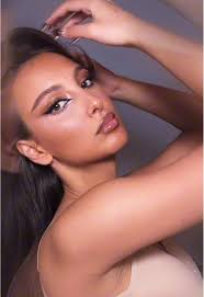 Leone Make-up: La Bellezza dei Segni Zodiacali