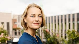 Miriam meckel (born july 18, 1967) is a german journalist and professor for corporate communication, editor and publisher of the german magazine wirtschaftswoche and director of the institute for media and communication management at the university of st. Handelsblatt Media Group Miriam Meckel Sven Afhuppe Und Beat Balzli Werden Mitglieder Der Geschaftsfuhrung