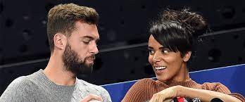 Mais de façon plus surprenante, benoit paire se livre aussi à coeur ouvert sur un chapitre important de sa vie : La Rupture M A Detruit Shy M Et Benoit Paire La Fin De Leur Histoire Passionnee