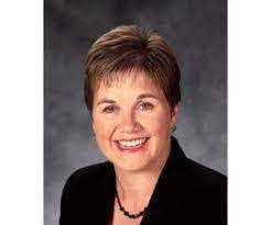 Jennifer Wigton's Instagram, Twitter & Facebook