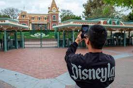 Disneyland Other California Theme Parks Get Rules For Reopening Disneyland California Theme Park Disneyland California Adventure