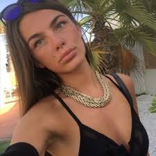 Carla lucy simons (@carlalucysimons)