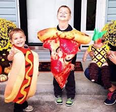 Happy family preparing for halloween. 41 Halloween Costume Ideas That Are Perfect For Siblings Huffpost Life