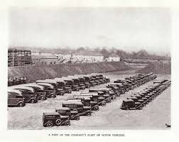 Artdecoblog 1 South Suburban Gas Co Sydenham Works Mid 30s 2 Appliance Delivery Vans Part Of The South Suburban Ga Suburban Appliance Delivery Fleet