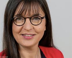 Anmelden und ganzes profil ansehen. Synodale Und Landtagsabgeordnete Barbara Becker Uber Die Zukunft Der Evangelischen Kirche Sonntagsblatt 360 Grad Evangelisch