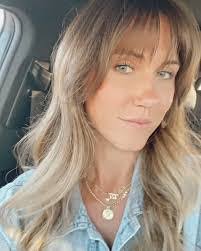 Carissa Beach's Instagram, Twitter & Facebook