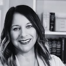 Wendy Henn's Instagram, Twitter & Facebook