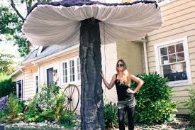 The size for grown red mushroom are: Giant Mushrooms 5 Steps With Pictures Instructables