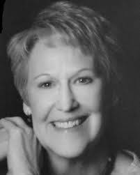 Jennie Roper's Instagram, Twitter & Facebook