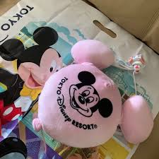 Johnathon Kane from Sydney's closet.This is not in the stores yet.Size20w