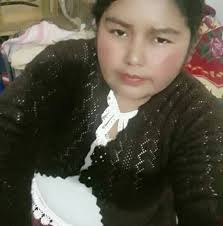 CHOLITAS DE FALDA Y POLLERA