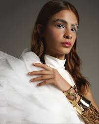 Moda dünyasında stilistlerin önemi tartışılmaz. Onlar, stil ve modanın en  önemli isimlerinden biridir. Akademimizde bu değerli ismi ağırlamaktan  büyük mutluluk duyduk. Sevgili Erdal Güvenç'in bilgi ve deneyimlerini  bizimle paylaşması, sadece ilham verici