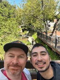 Desmond Shaw's Instagram, Twitter & Facebook