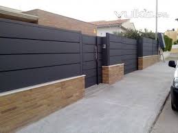11 Grand Fencing Gate Entrance Ideas Entrance Fencing Gate Grand Ideas In 2020 Fence Gate Design Fence Design Backyard Fences