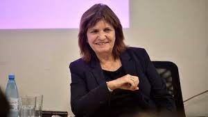 Patricia bullrich insistió en resistir medidas irracionales, pese a la suba de contagios. Patricia Bullrich Somos Mirados Por La Sociedad Como La Posible Sustitucion De Este Gobierno En 2021 Infobae