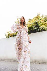 How To Give Florals A Cool Girl Update Style Report Magazine Pretty Floral Dress Floral Outfit Spring Spring Fashion Outfits