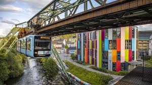 Wuppertal has possibly the world's most badass public transport: Wuppertaler Schwebebahn Stern De
