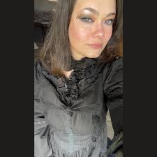 Francesca Fox (@khaleesifox) • Facebook