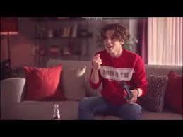 Kaç yaşında şu an hangi dizide yer alıyor? Ahmet Haktan Zavlak Coca Cola Ile Bir Oyun Daha Kutu Acilisi Youtube