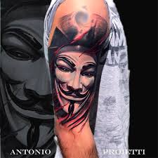 V Vendetta Portrait Tattoo Antonio Proietti Camdentown Tattoo Studio Antonioproietti Camdentown Tatuagem Masculina Braco Tatuagens Tatuagem De Bracadeira