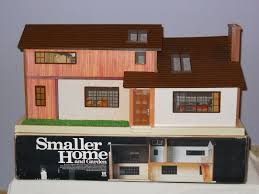 Tomy Smaller Home And Garden Dollhouse With Furniture And Doll House Box Homes Small House Home And Garden Doll House