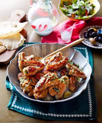 Chicken Wings With Coriander Garlic And Lemon Jawaneh Recette Poulet Au Citron Plat Ailes De Poulet