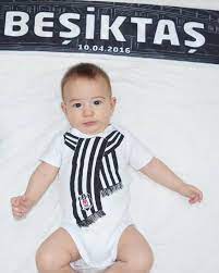 goruntunun olasi icerigi 1 kisi bebek bebek instagram besik