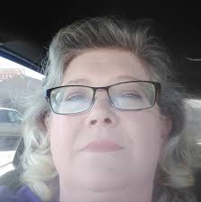 What businesses were in the Truong Son Shopping Center?