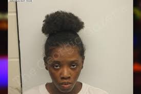 Jasmine Maria's Instagram, Twitter & Facebook