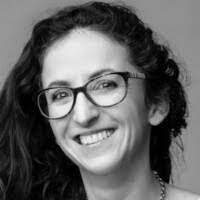 Cassandra Oswald's Instagram, Twitter & Facebook