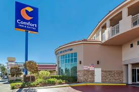 Sie sind auf der suche nach kino mühldorf am inn und möchten sich über firmen und unternehmen informieren? Comfort Inn Suites Near Universal North Hollywood Burbank Los Angeles Aktualisierte Preise Fur 2021