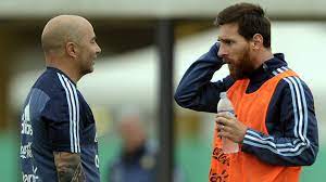 Argentina coach jorge sampaoli has denied suggestions of a rift with star player lionel messi ahead of a crucial world cup qualifier at home to after that game, sampaoli offered glowing praise of messi despite a relatively ineffective performance from the barcelona forward, but the boss was. Jorge Sampaoli Der Verlangerte Arm Von Lionel Messi Goal Com