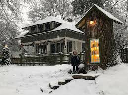 We did not find results for: Librarian Transforms 110 Year Old Tree Into Jaw Dropping Little Free Library Little Free Library