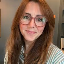 Tabitha Leech's Instagram, Twitter & Facebook