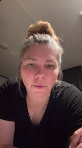 Amber Lanham's Instagram, Twitter & Facebook