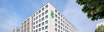 Berlin central train station is 4 miles from the property and tegel airport is 7.5 miles away. Berlin Hotels In Der Nahe Von East Side Gallery Holiday Inn Berlin City Ost Seite