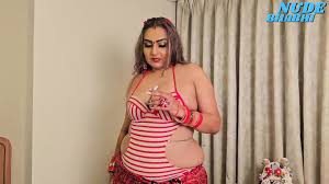 Vidéo Non Coupée De Hema Rajpoot Au Piment Rouge - EPORNER