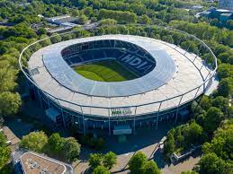 A hannoversche sportverein (hsv) sportegyesületben a labdarúgáson kívül további szakosztályok az atlétika, torna, tenisz, asztalitenisz, biliárd és triatlon. Hannover 96 Darf Zum Saisonstart Vor Fans Spielen