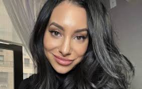 Mikayla Hunt, Author at Sheen Magazine