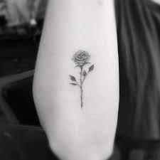 Single Needle Rose For Lilireinhart By Dr Woo Hdeaway At Suite X Los Angeles Single Rose Tattoos Tattoos Small Tattoos For Guys