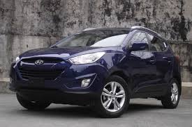 At edmunds we drive every car we review. Review 2012 Hyundai Tucson Gls 2wd Carguide Ph Philippine Car News Car Reviews Car Prices