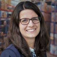 Andrea Hohn's Instagram, Twitter & Facebook