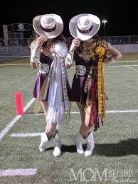 These craft supplies for wreaths and mums are here to purchase online and in our store located in grand prairie, texas. High School Homecoming Mum Tutorial Mom Behind The Curtain