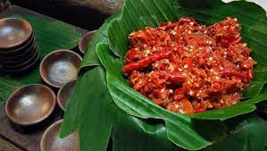 Nah buat kamu yang ingin mencoba membuatnya saat lebaran, resep sambal goreng kentang ini sangatlah mudah lho. Racik Sambal Dadak Yang Pedas Segar Dengan Cara Ini