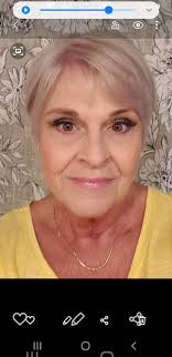 Hello! Dull American artist now living in Paris again. I just wanted to  stop by this group and share that another member and I met from this group  and connected for the