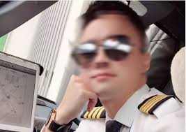 Phi công P.H.D. dương tính với ma túy, đối mặt án kỷ luật sa thải