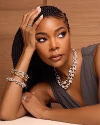 Samantha Adderley's Instagram, Twitter & Facebook