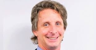 Chris Peel's Instagram, Twitter & Facebook