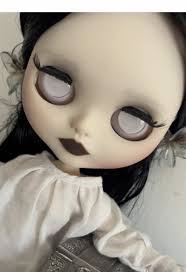 Possession 🤍 #ellenhutter#nosferatu#horror#custom#blythe#gothic#doll