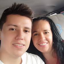 Profile for Luz Paez